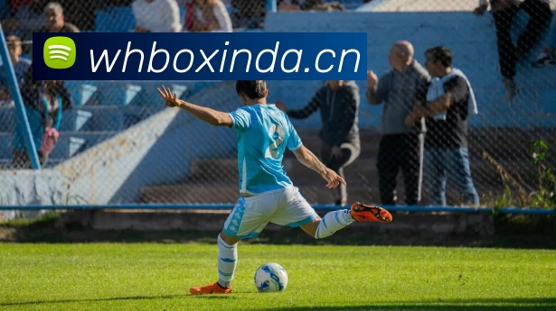 皇家马德里击败巴塞罗那登顶西甲积分榜